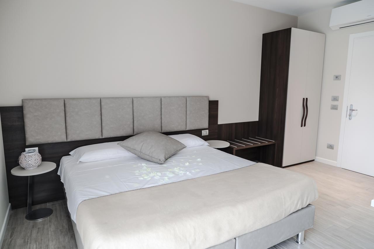 Bed and Breakfast Residenza Angelica Lazise Esterno foto